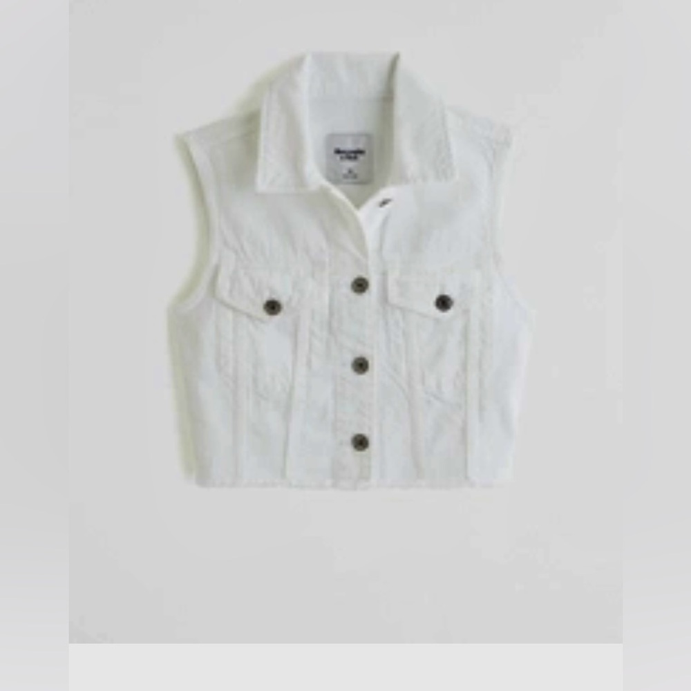 Abercrombie white cropped denim vest